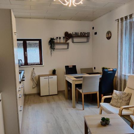 Holiday Home In Quiet Beautiful Area With Two Separate, Modern, Furnished Apartments Deutsch-Wagram Bagian luar foto