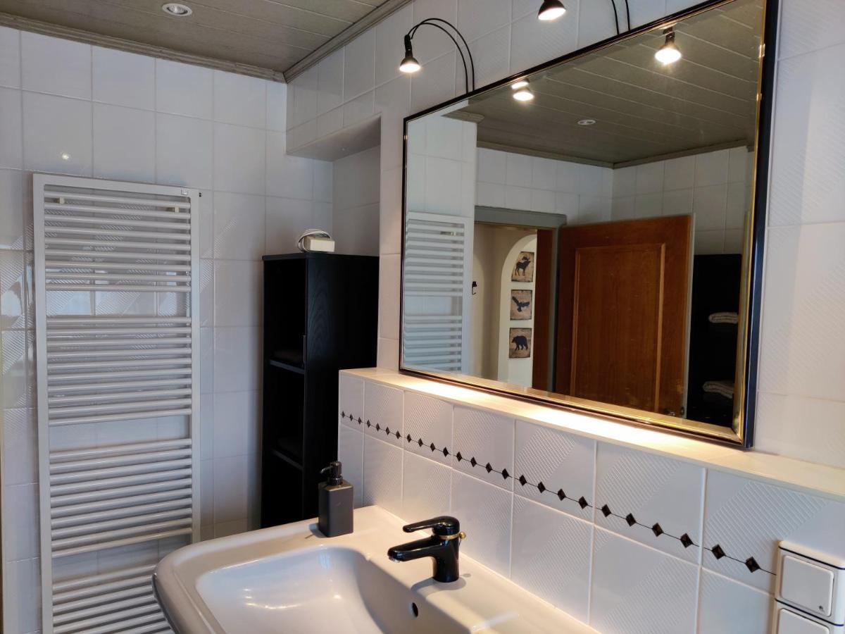 Holiday Home In Quiet Beautiful Area With Two Separate, Modern, Furnished Apartments Deutsch-Wagram Bagian luar foto