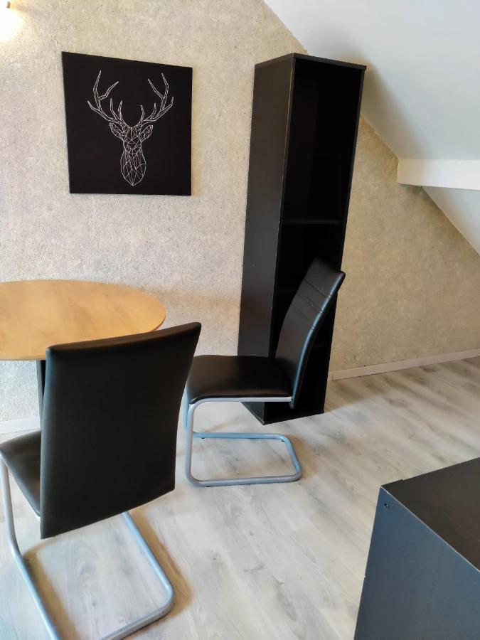 Holiday Home In Quiet Beautiful Area With Two Separate, Modern, Furnished Apartments Deutsch-Wagram Bagian luar foto