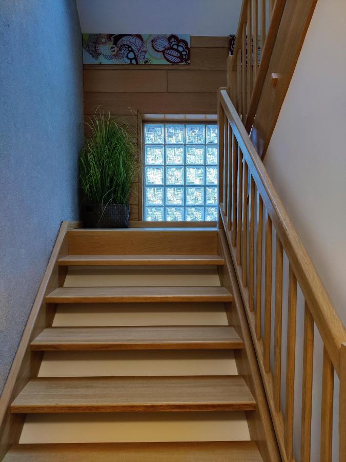 Holiday Home In Quiet Beautiful Area With Two Separate, Modern, Furnished Apartments Deutsch-Wagram Bagian luar foto