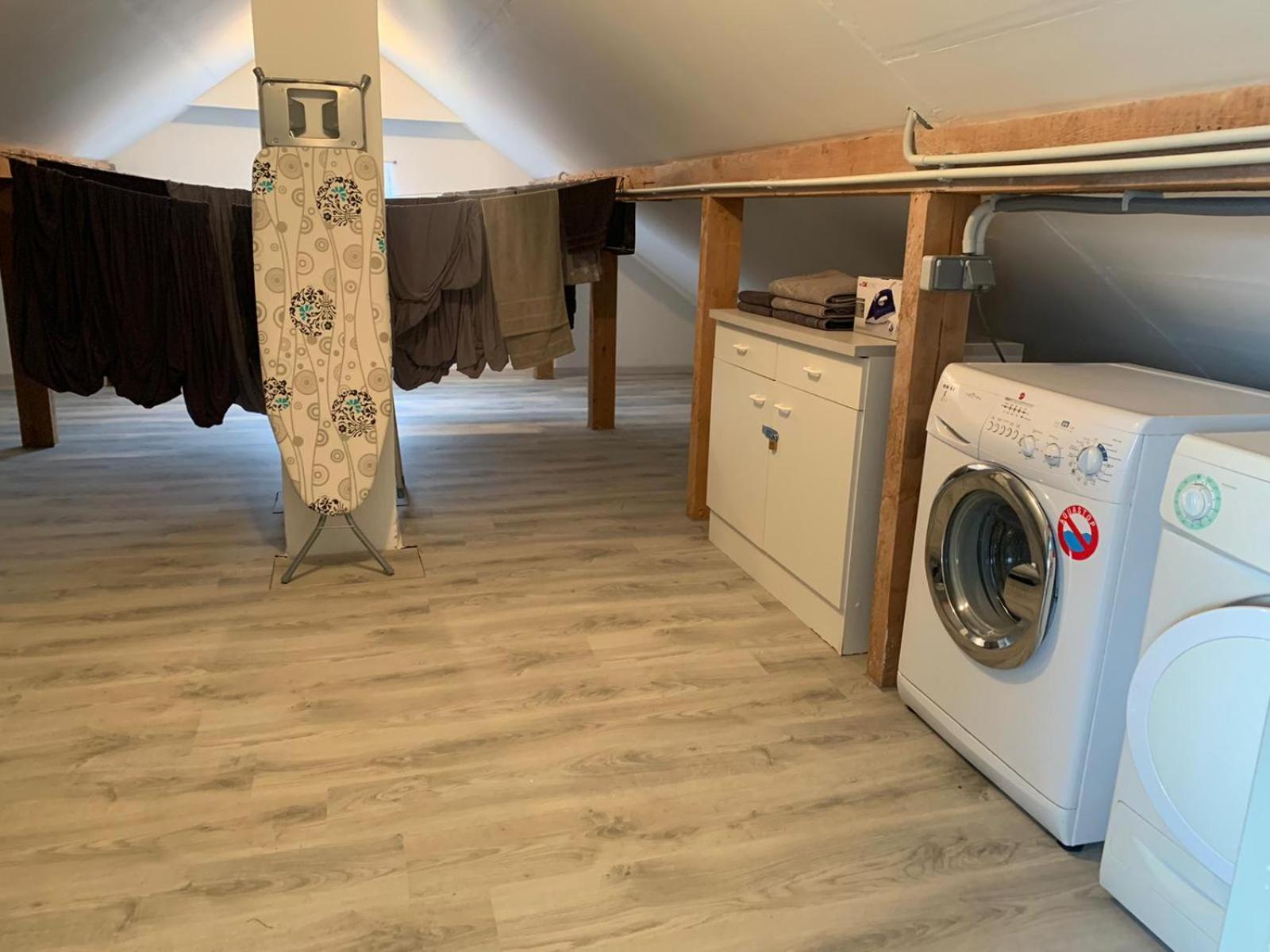 Holiday Home In Quiet Beautiful Area With Two Separate, Modern, Furnished Apartments Deutsch-Wagram Bagian luar foto